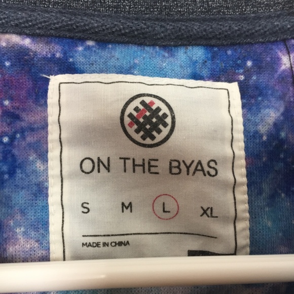 On the Byas Mens Long Sleeve Pullover Large Cotton - Picture 4 of 7